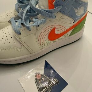 Air Jordan 1 Mid SE Size 3.5Y Sail/Safety Orange DX2462-100 Like New